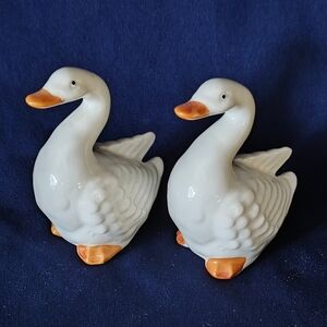 Vintage Ceramic Geese (pair)